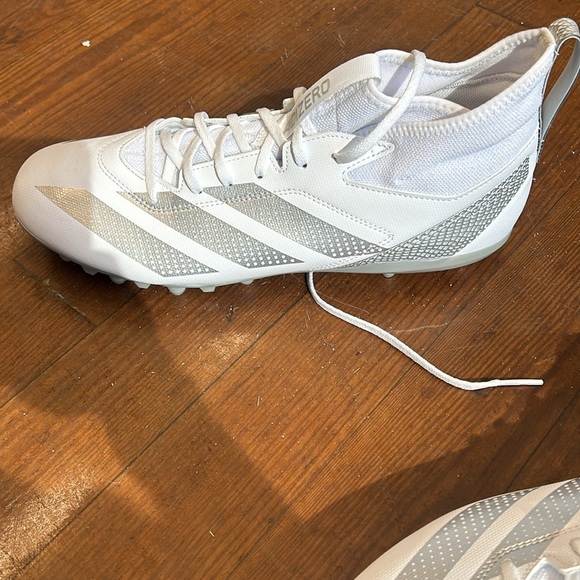 Adidas White Football Cleats High-Top Design - Picture 5 of 6
